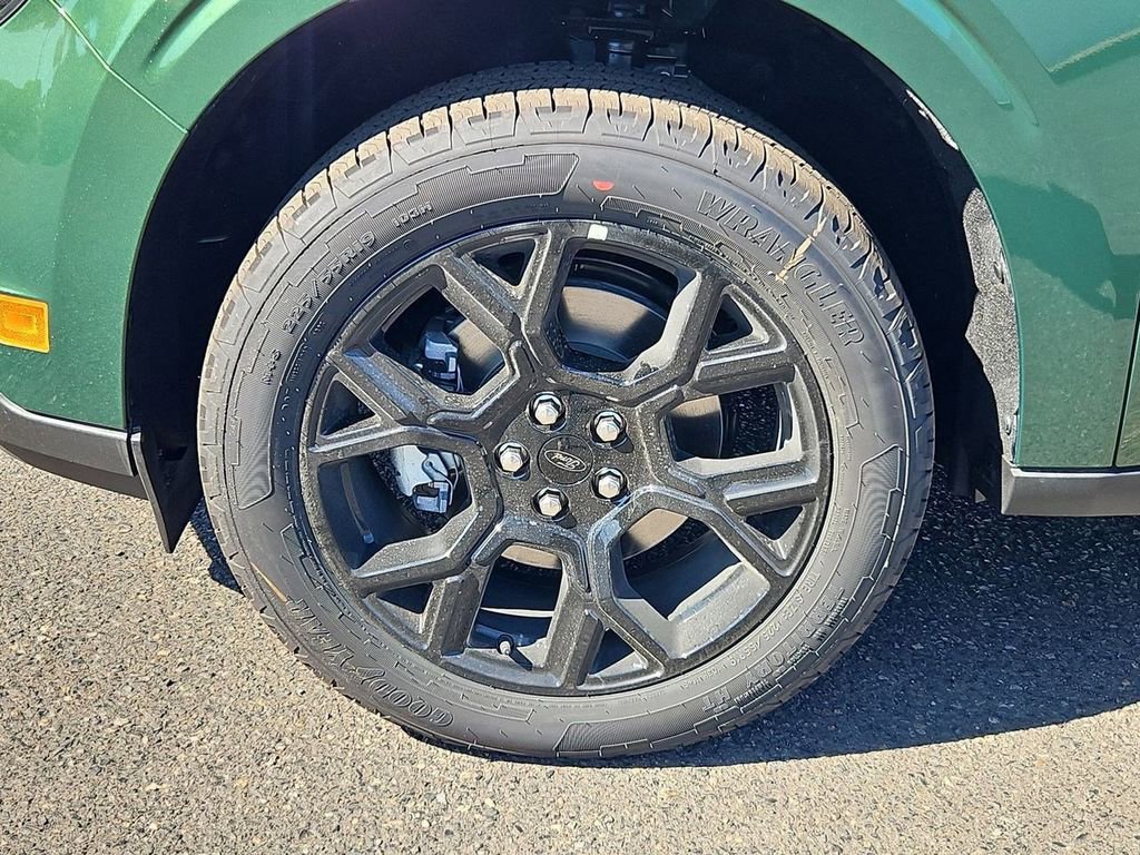 New 2025 Ford Maverick Lariat w/ Black Appearance Package image 36