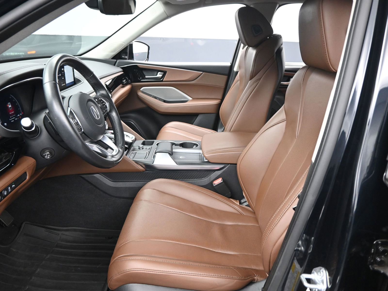 Used 2023 Acura MDX FWD w/ Technology Package image 9