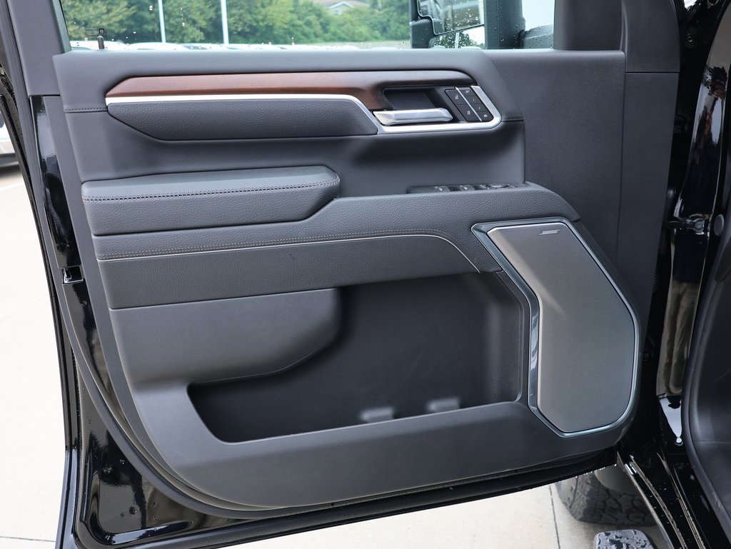 New 2025 GMC Sierra 2500 Denali w/ Denali Reserve Package image 12