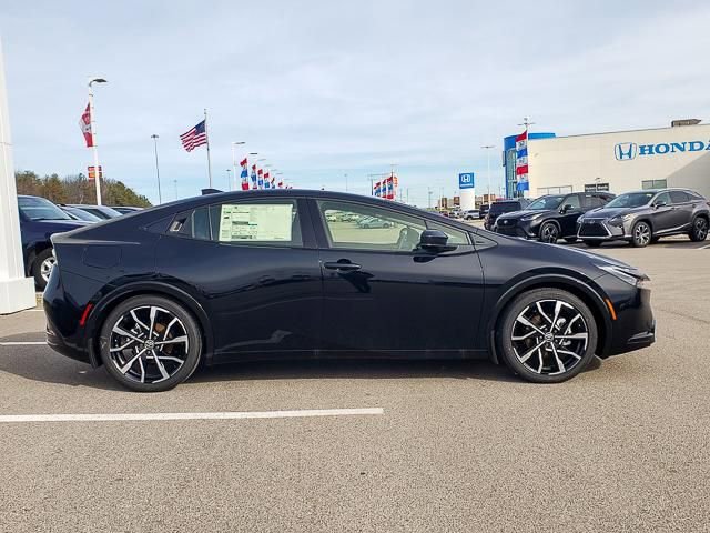 New 2026 Toyota Prius XSE image 4