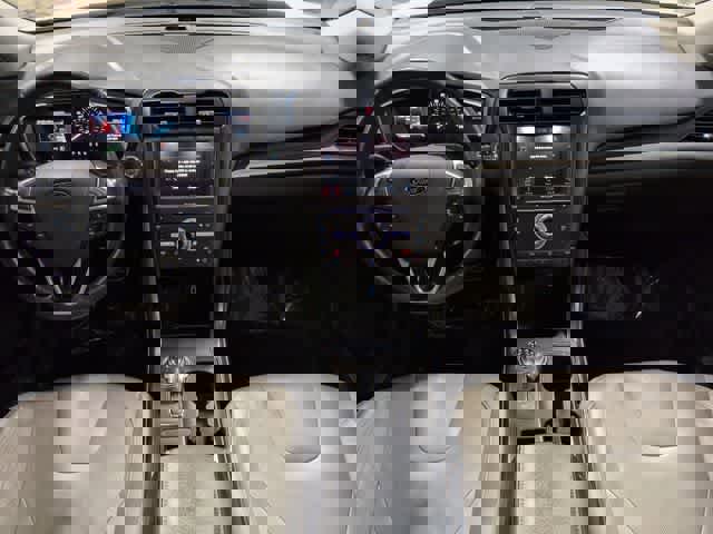 Used 2017 Ford Fusion Titanium image 14