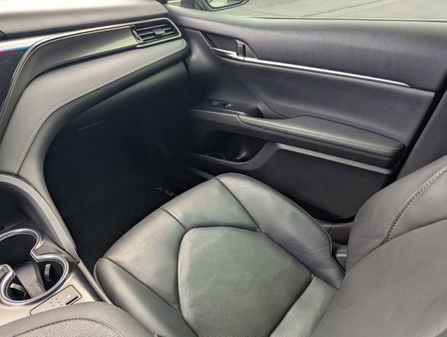 Used 2020 Toyota Camry XSE FWD image 15