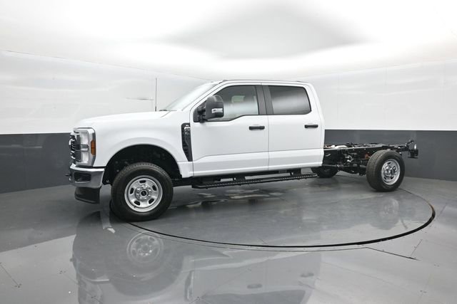 New 2026 Ford F350 XL image 4