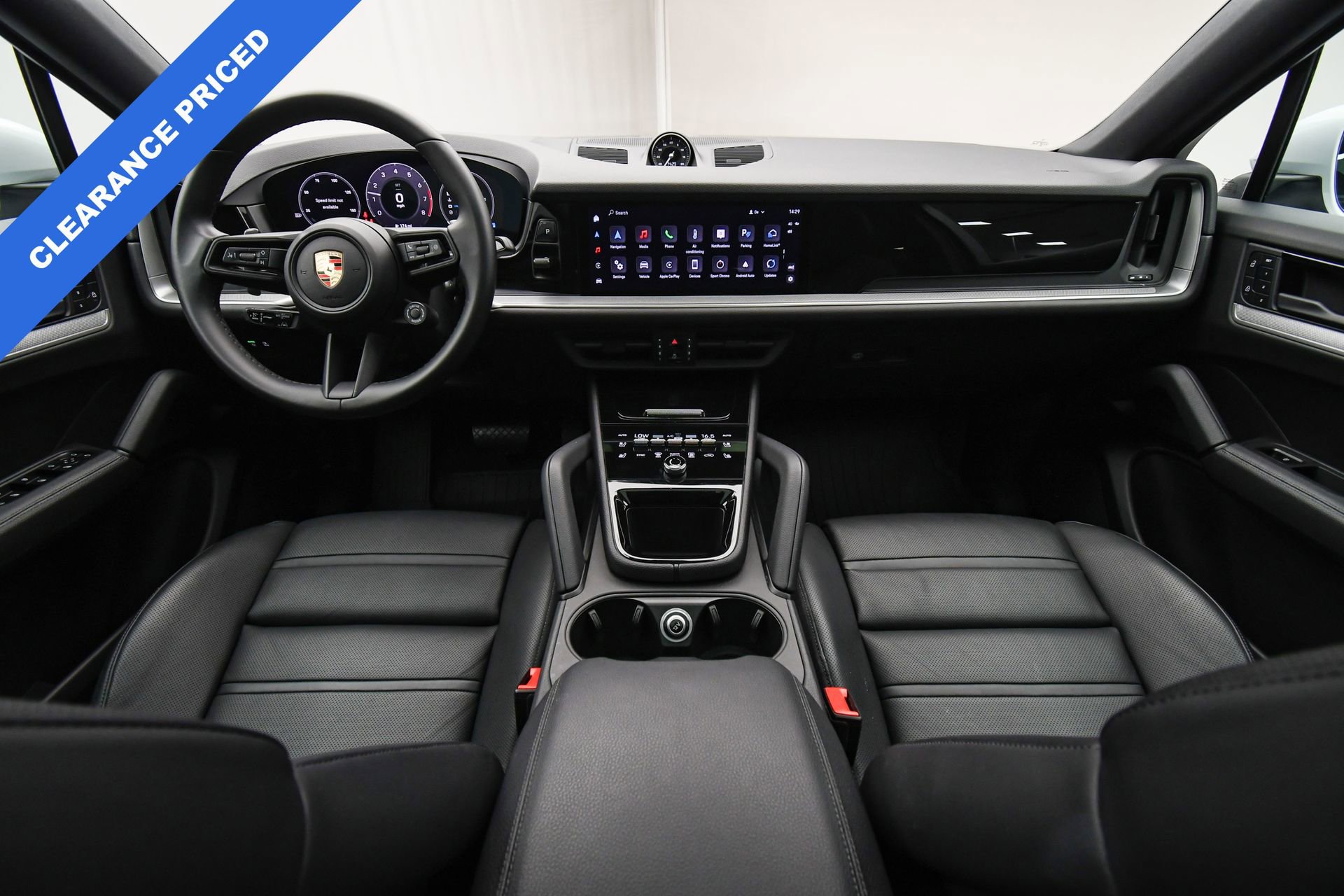 Used 2024 Porsche Cayenne Coupe image 13