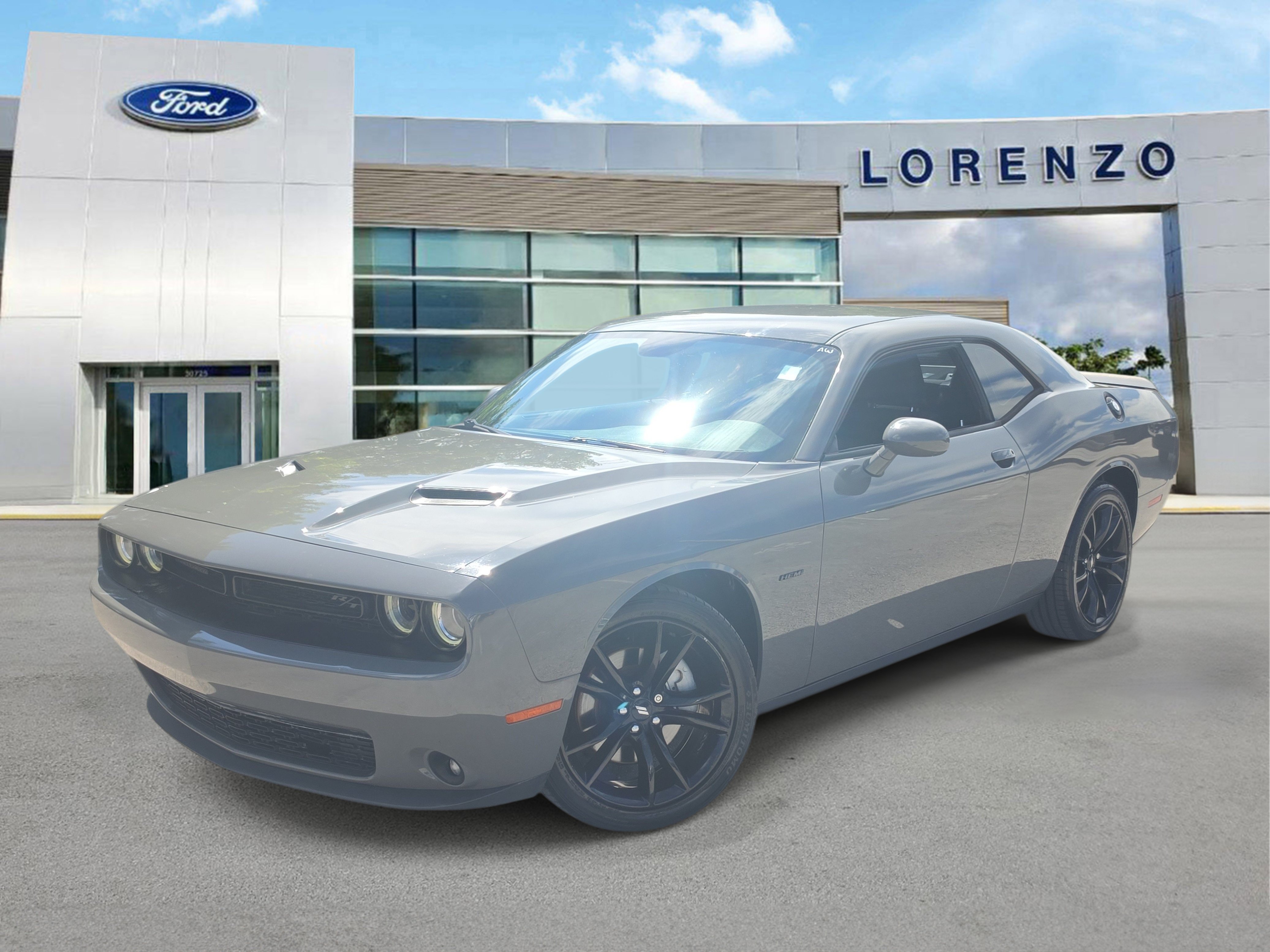 Used 2017 Dodge Challenger R/T w/ Blacktop Package RWD image 1