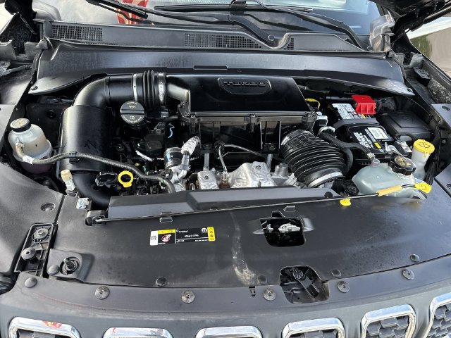 Used 2024 Jeep Compass Latitude AWD/4WD image 20