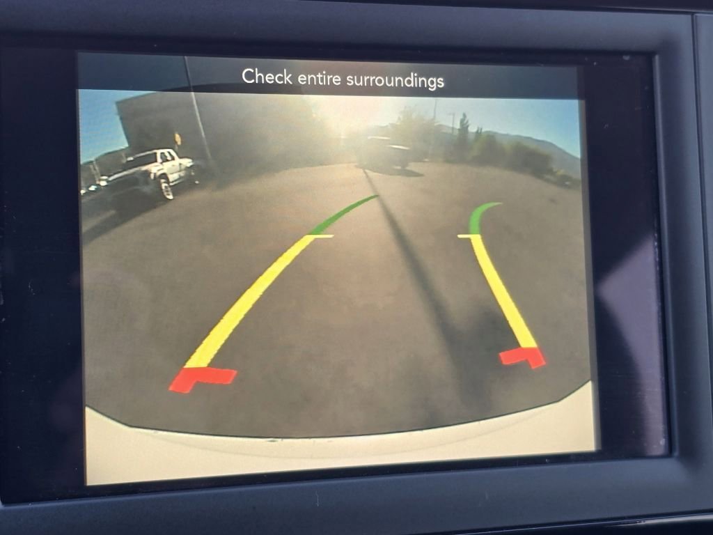 Used 2018 Chrysler Pacifica Touring-L FWD image 6