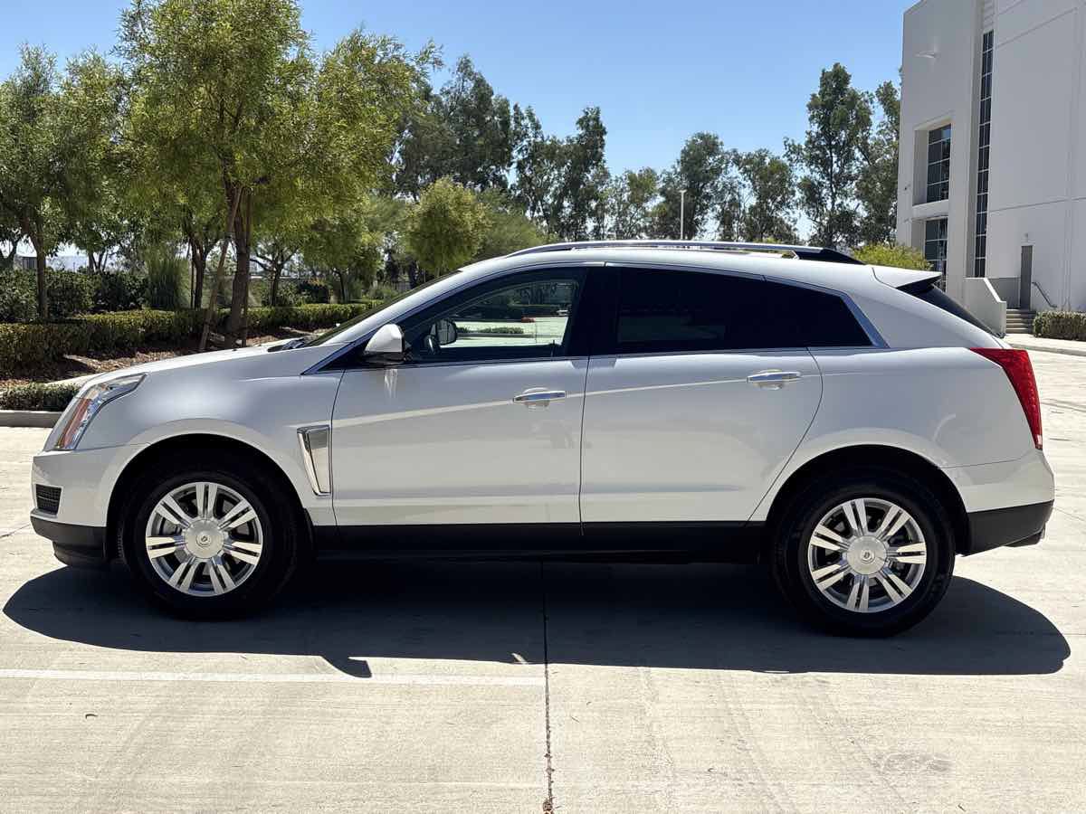 Used 2016 Cadillac SRX Luxury w/ Driver Awareness Package FWD image 6