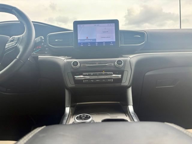 Used 2020 Ford Explorer XLT w/ Equipment Group 202A RWD image 23