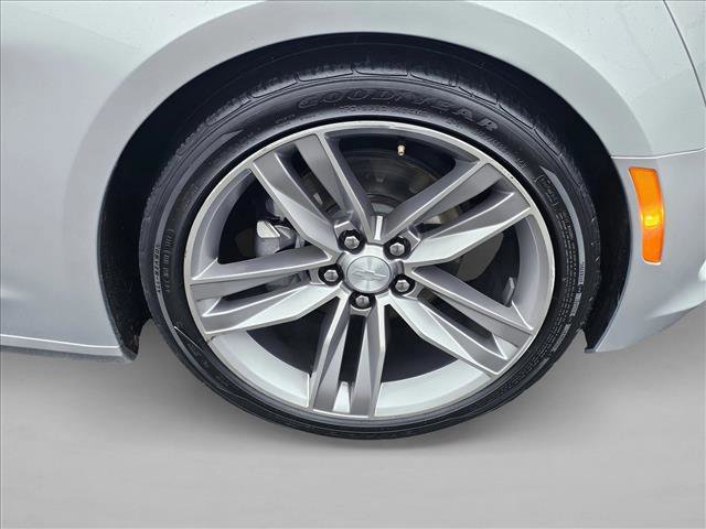 Used 2018 Chevrolet Camaro LT w/ RS Package image 9