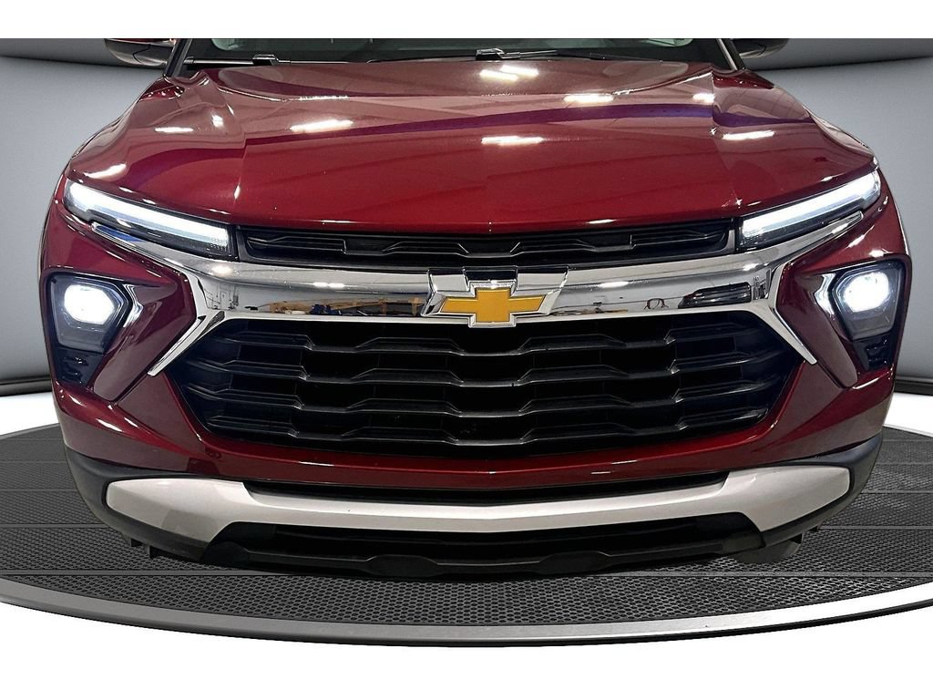 Used 2025 Chevrolet TrailBlazer LT AWD/4WD image 52