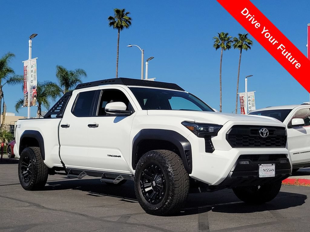 Used 2024 Toyota Tacoma TRD Off-Road w/ TRD Off Road Upgrade Package AWD/4WD image 40