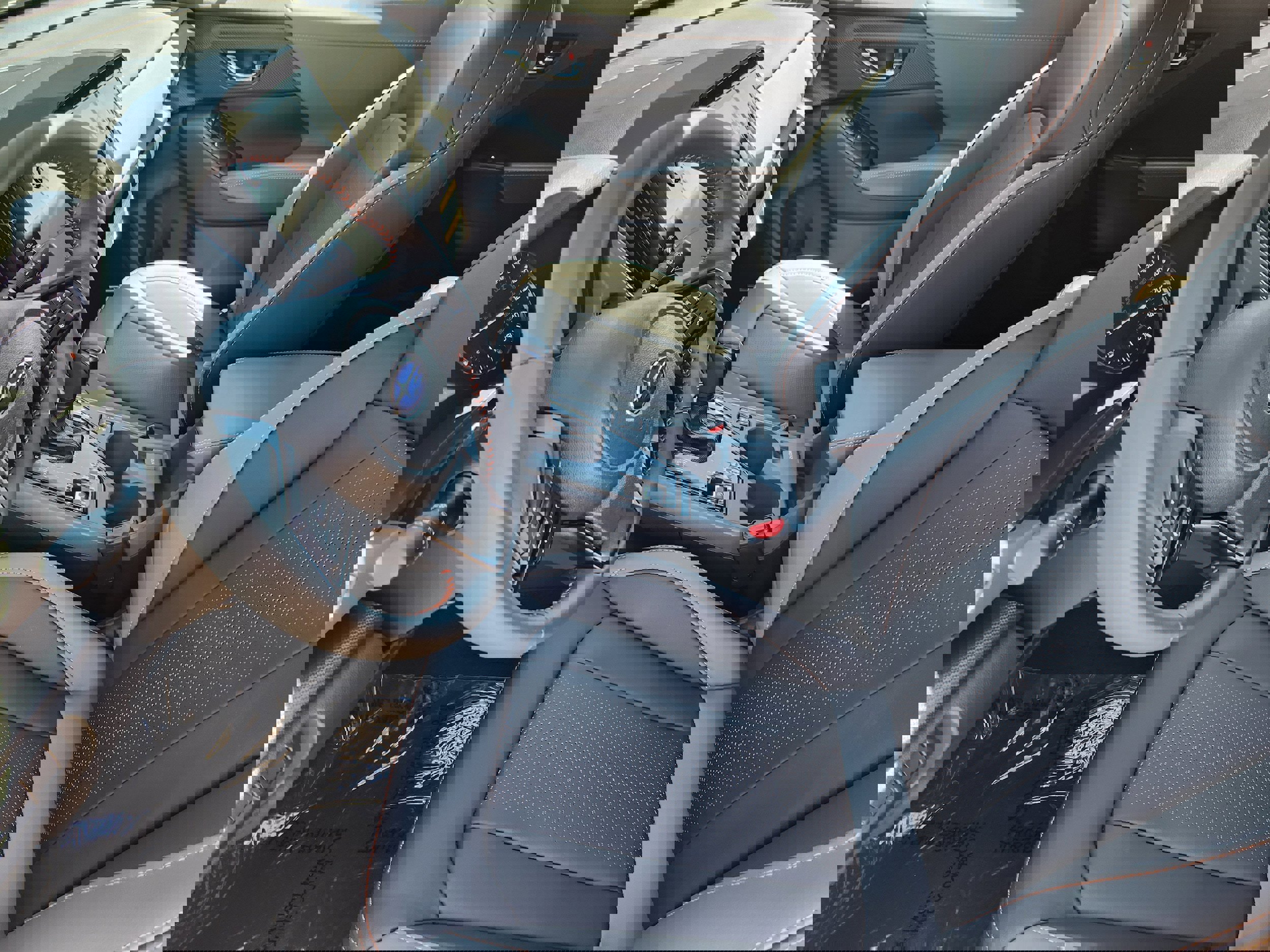 New 2025 Subaru Crosstrek 2.5i Limited w/ Popular Package #3A image 9