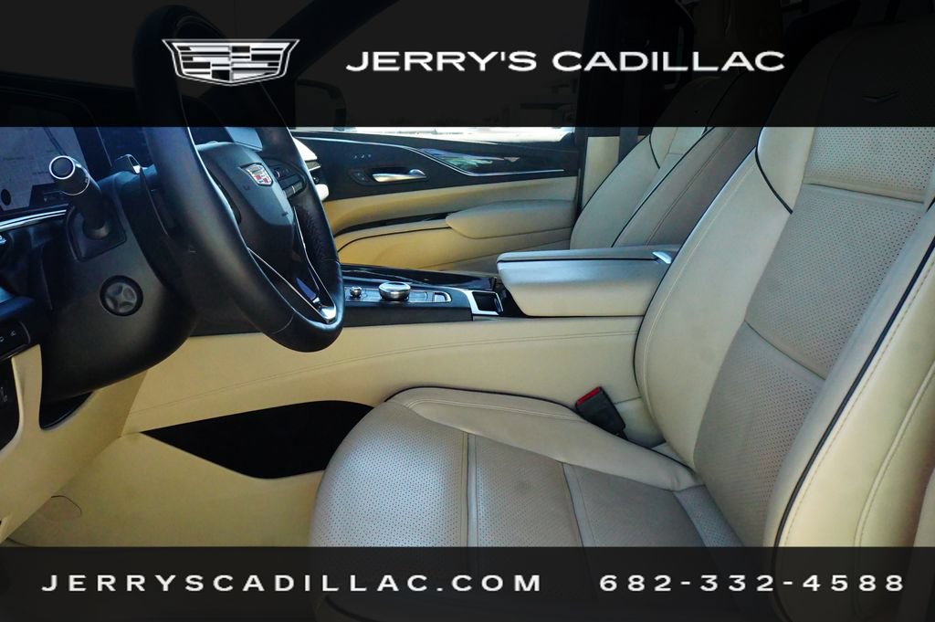 Used 2024 Cadillac Escalade Premium Luxury w/ Performance Package AWD/4WD image 21