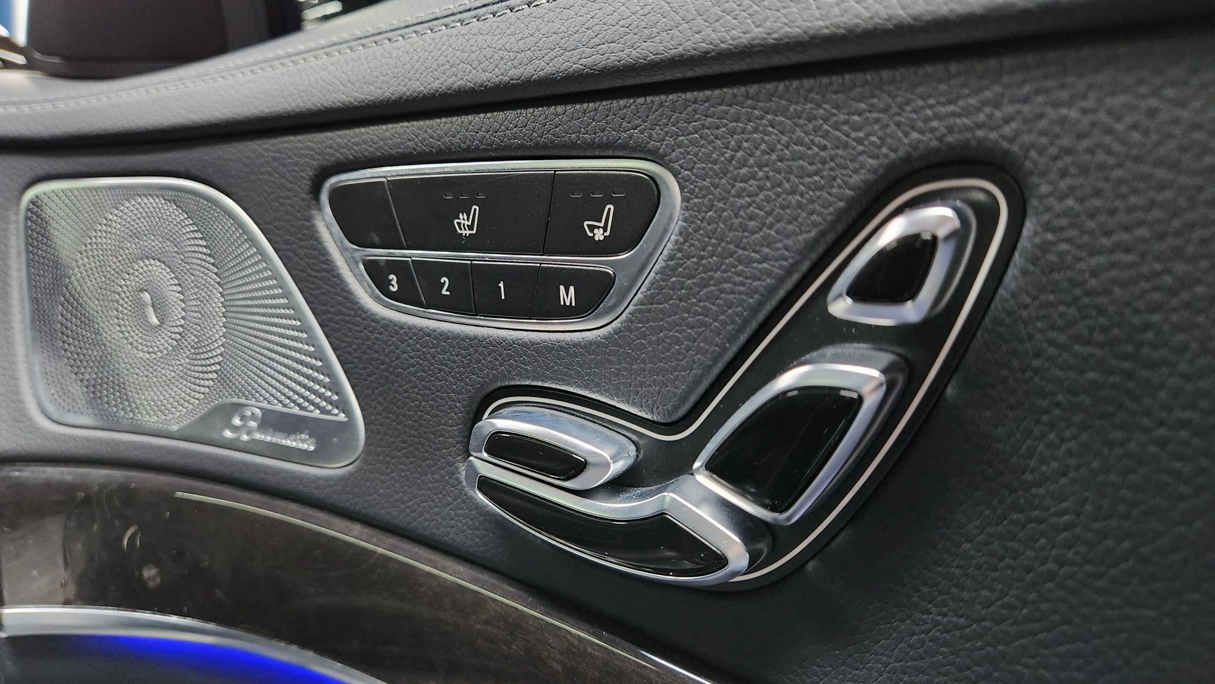 Used 2015 Mercedes-Benz S 550 4MATIC Sedan image 16