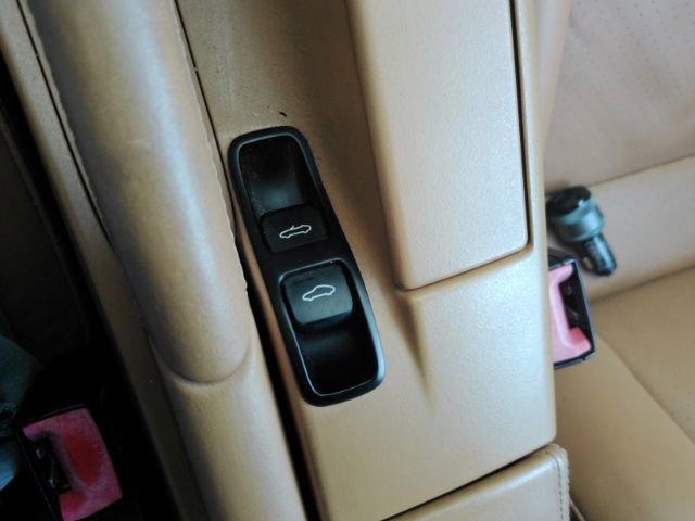 Used 2010 Porsche 911 Turbo image 32