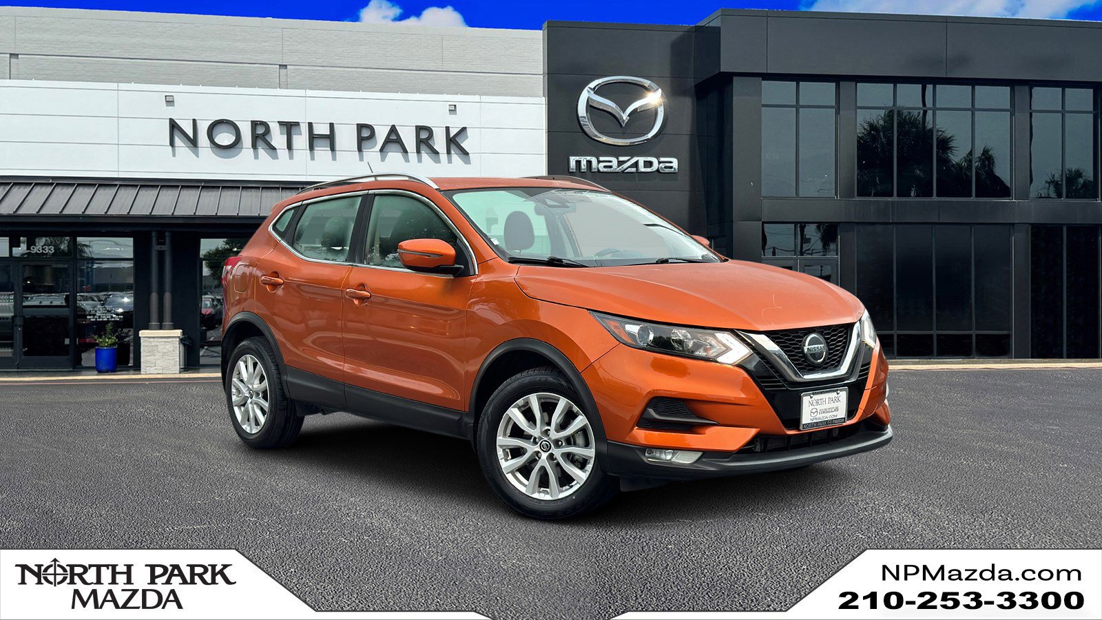 Used 2022 Nissan Rogue Sport SV image 1