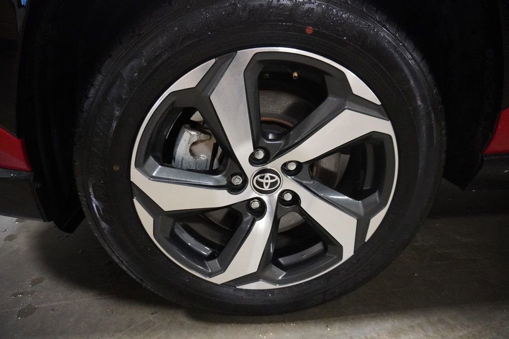 Used 2021 Toyota RAV4 SE w/ Weather & Moonroof Package AWD/4WD image 14