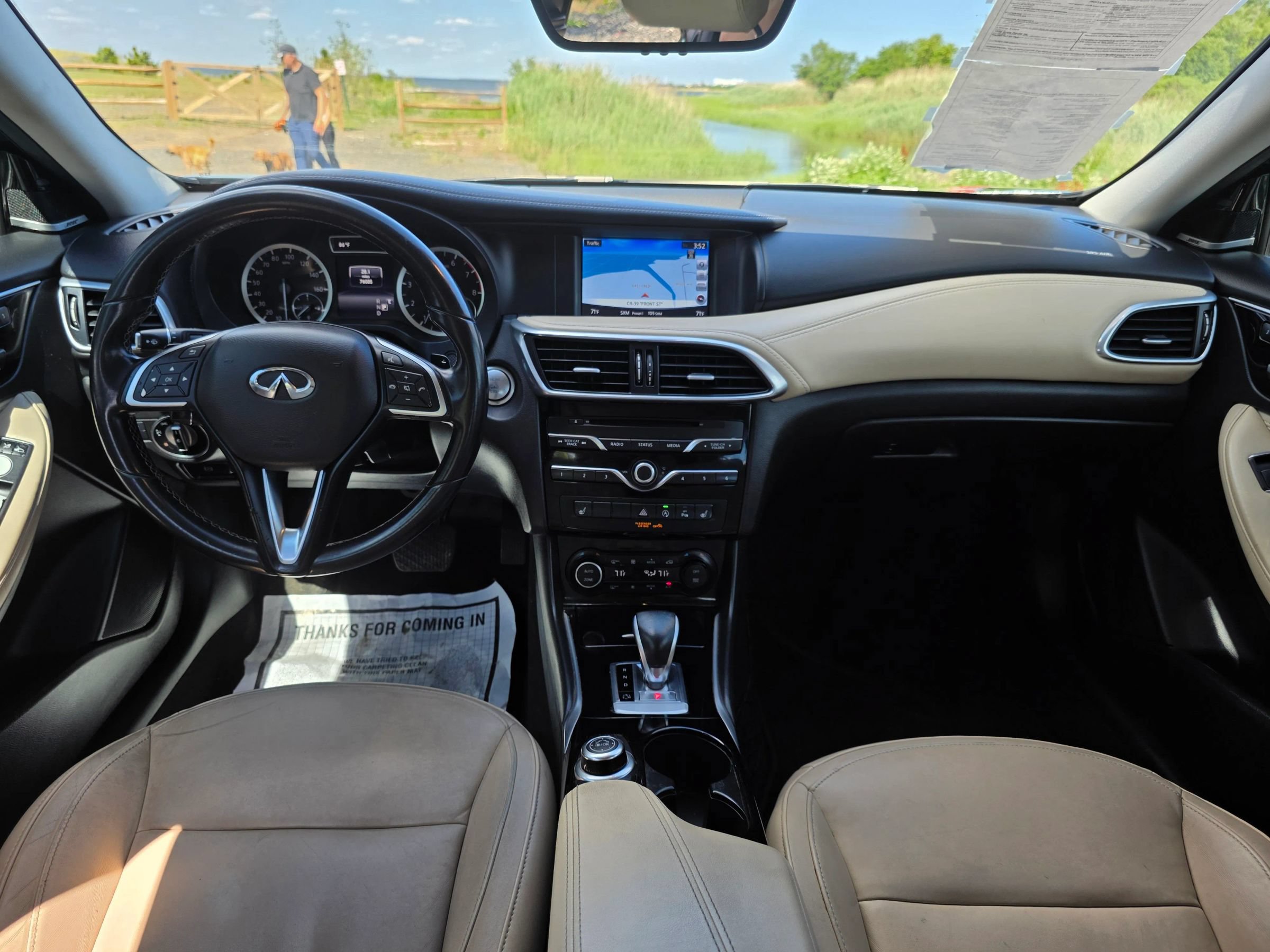 Used 2018 INFINITI QX30 AWD image 11
