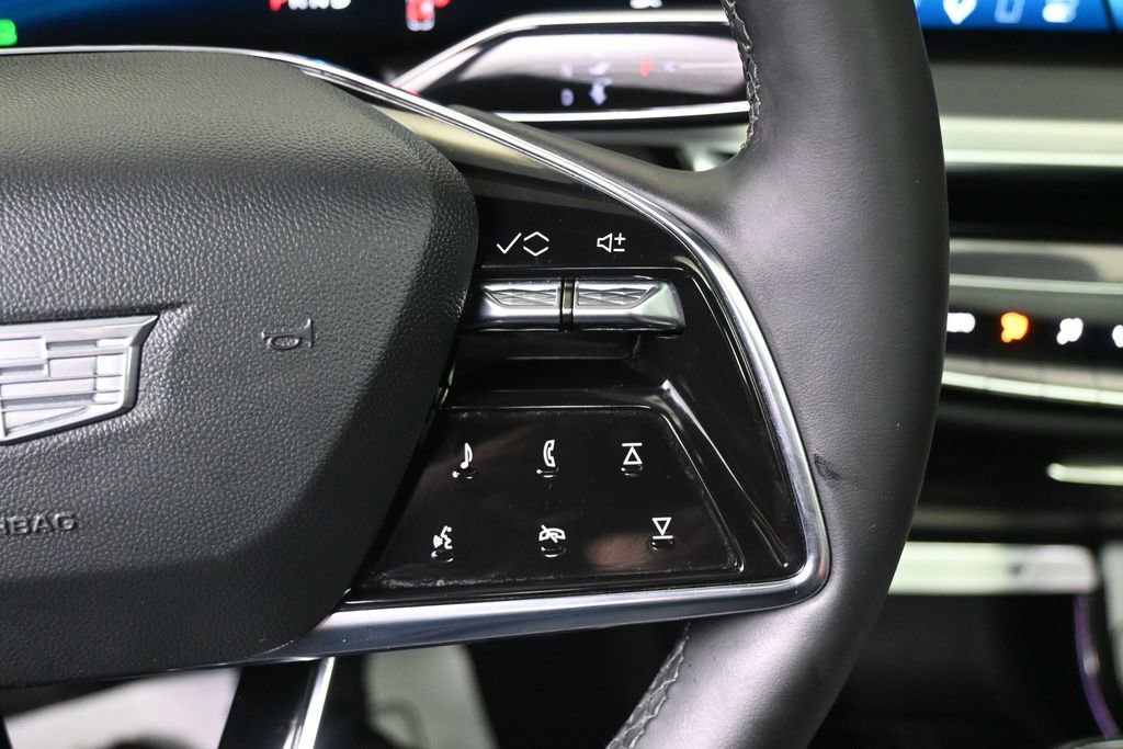 Used 2024 Cadillac Lyriq Sport RWD image 21