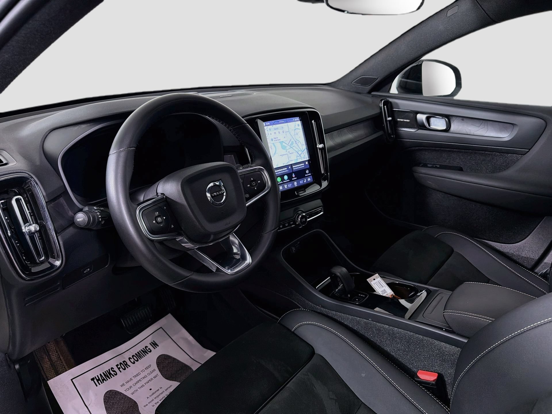 Certified 2023 Volvo C40 P8 Recharge Ultimate w/ Protection Package Premier AWD/4WD image 10