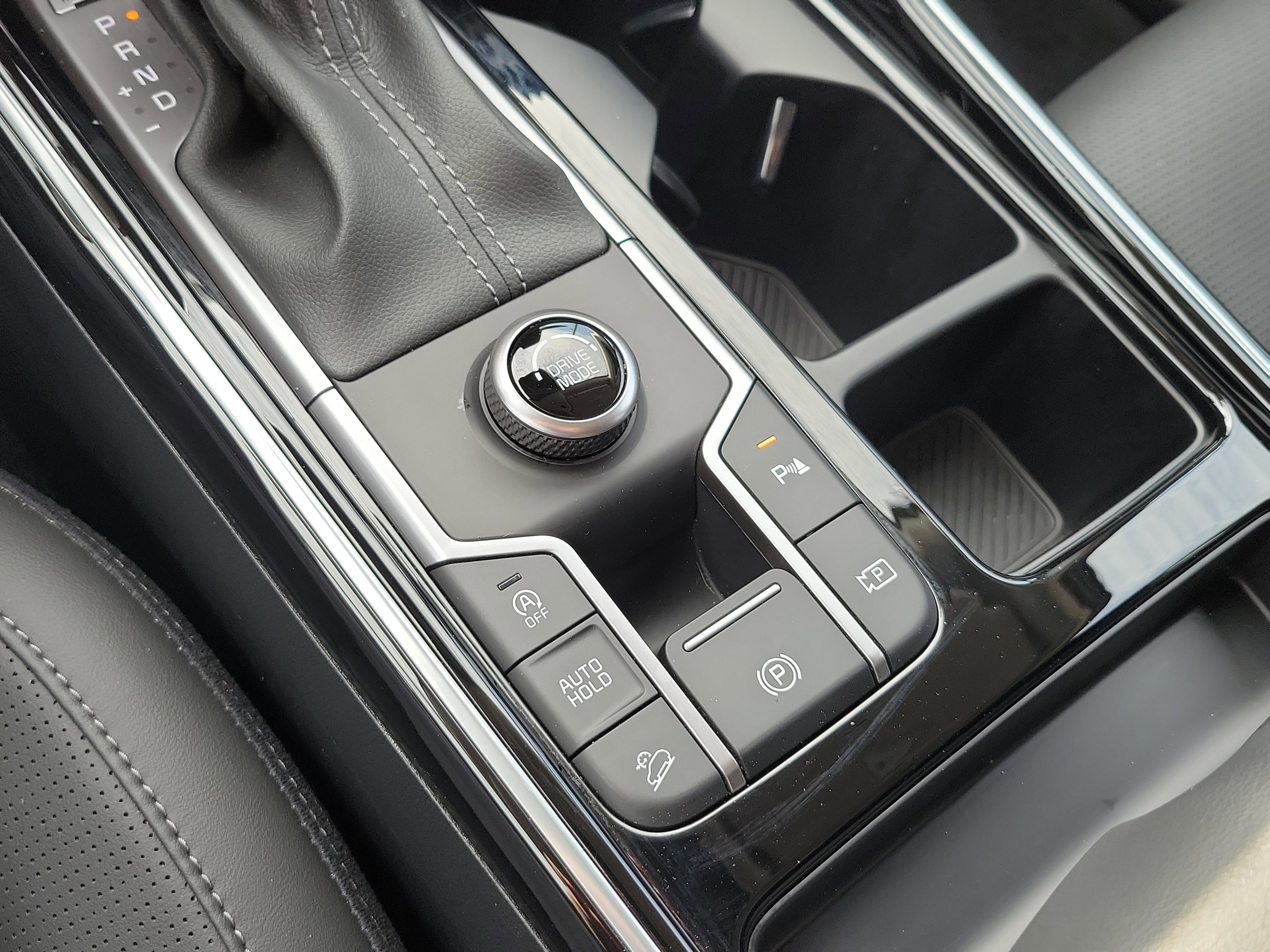 Used 2025 Kia Sorento SX image 39