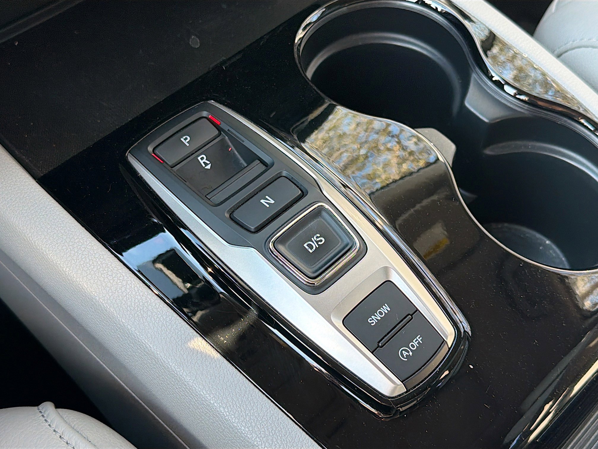 Used 2017 Honda Pilot Touring image 30