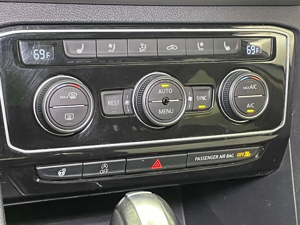 Used 2019 Volkswagen Atlas SEL Premium AWD/4WD image 34