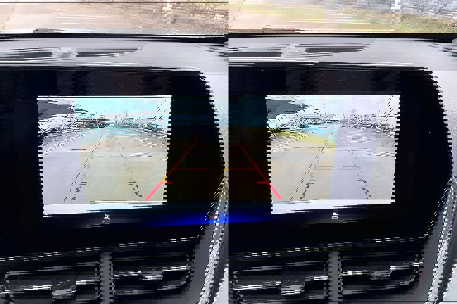 Certified 2025 Chevrolet Trax LT image 26