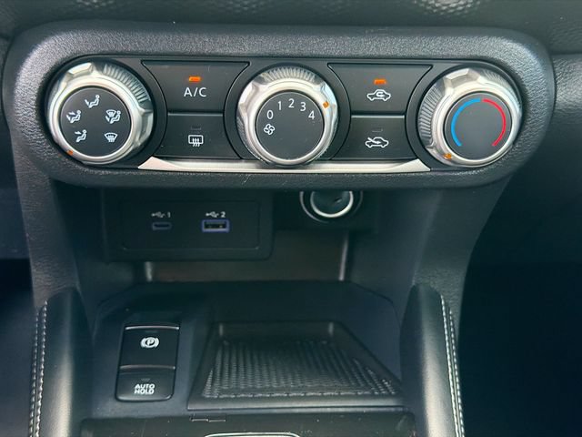 Used 2023 Nissan Kicks SV FWD image 15