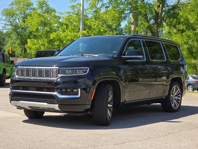 Used 2025 Jeep Grand Wagoneer 4WD image 33