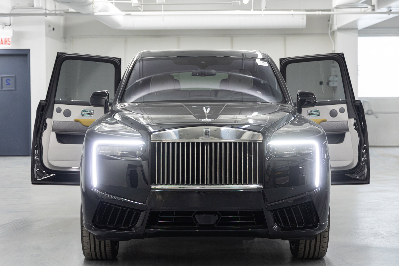 New 2026 Rolls-Royce Cullinan image 9