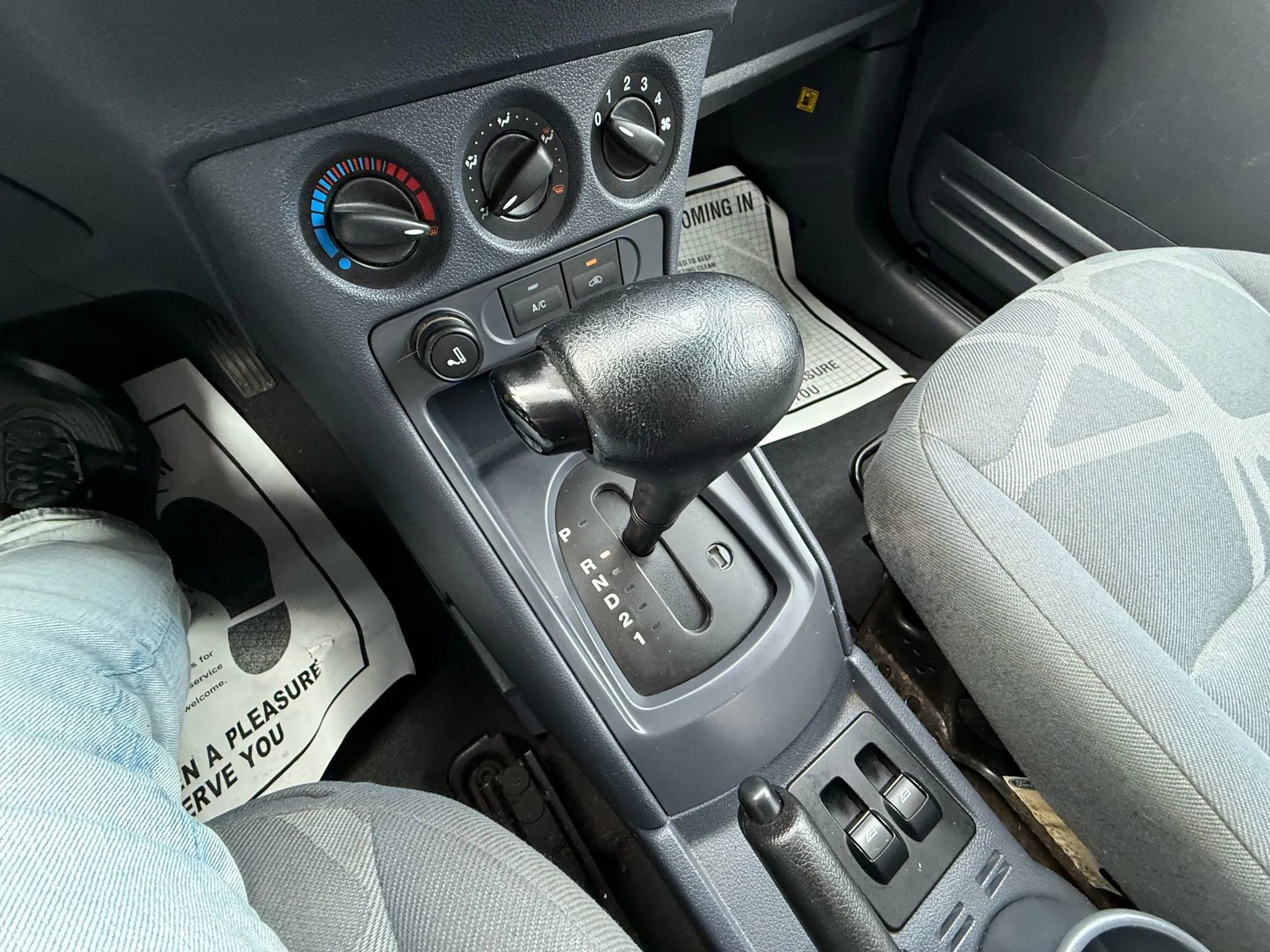 Used 2013 Ford Transit Connect XLT image 8