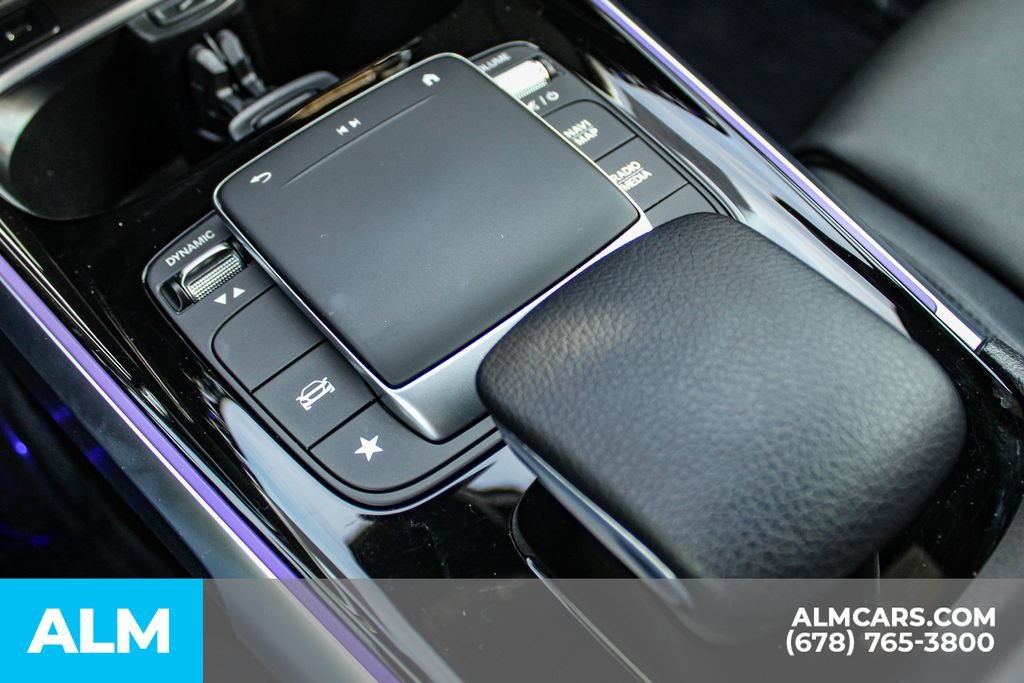 Used 2022 Mercedes-Benz GLB 250 4MATIC w/ Premium Package Lite image 38