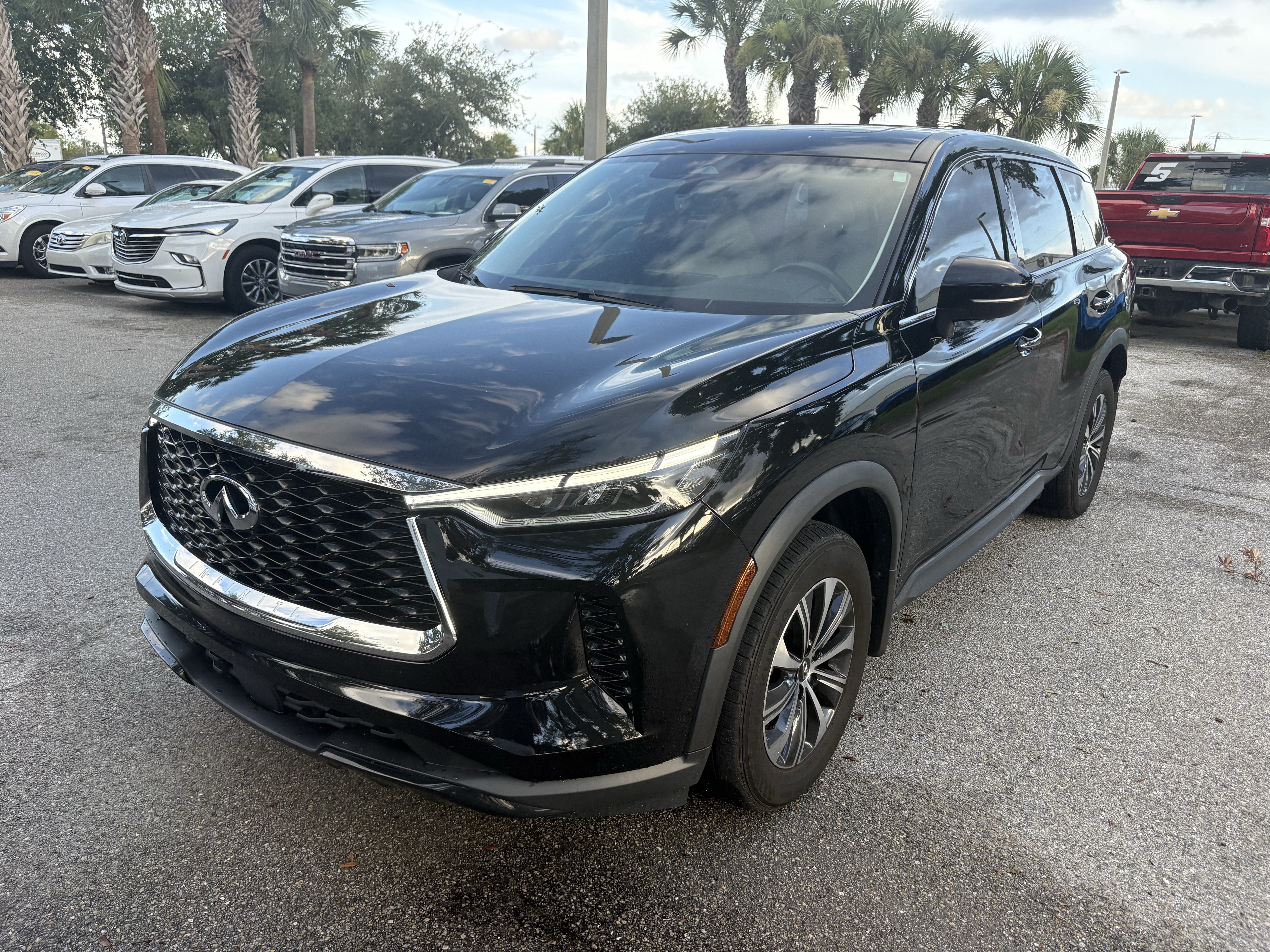 Used 2024 INFINITI QX60 Pure FWD image 3
