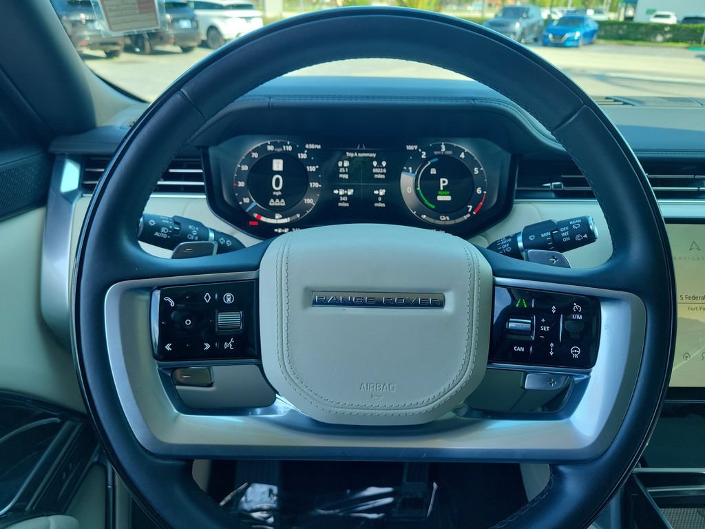 Certified 2024 Land Rover Range Rover Autobiography AWD/4WD image 29