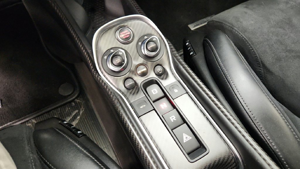 Used 2019 McLaren 600LT RWD image 49