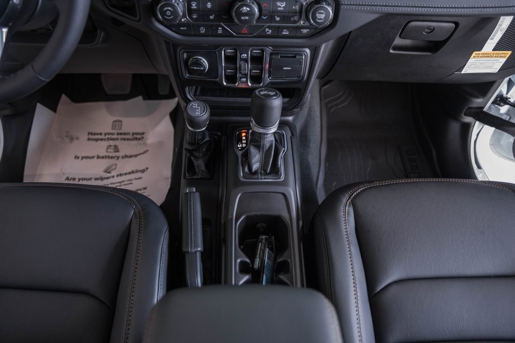 New 2026 Jeep Wrangler Sahara AWD/4WD image 28