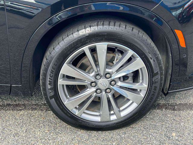 Used 2024 Cadillac XT6 Premium Luxury w/ Technology Package image 9