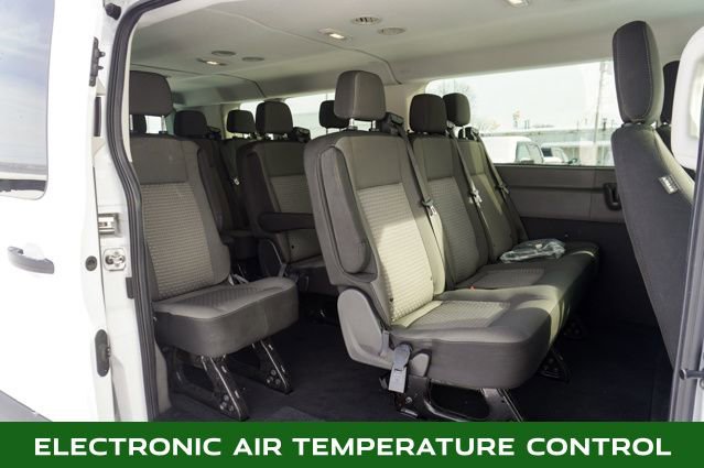 Used 2023 Ford Transit 350 XLT image 5