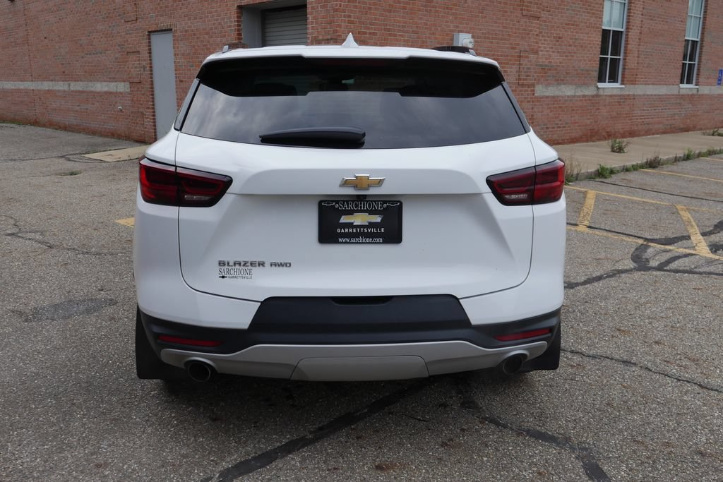 Used 2023 Chevrolet Blazer LT AWD/4WD image 6