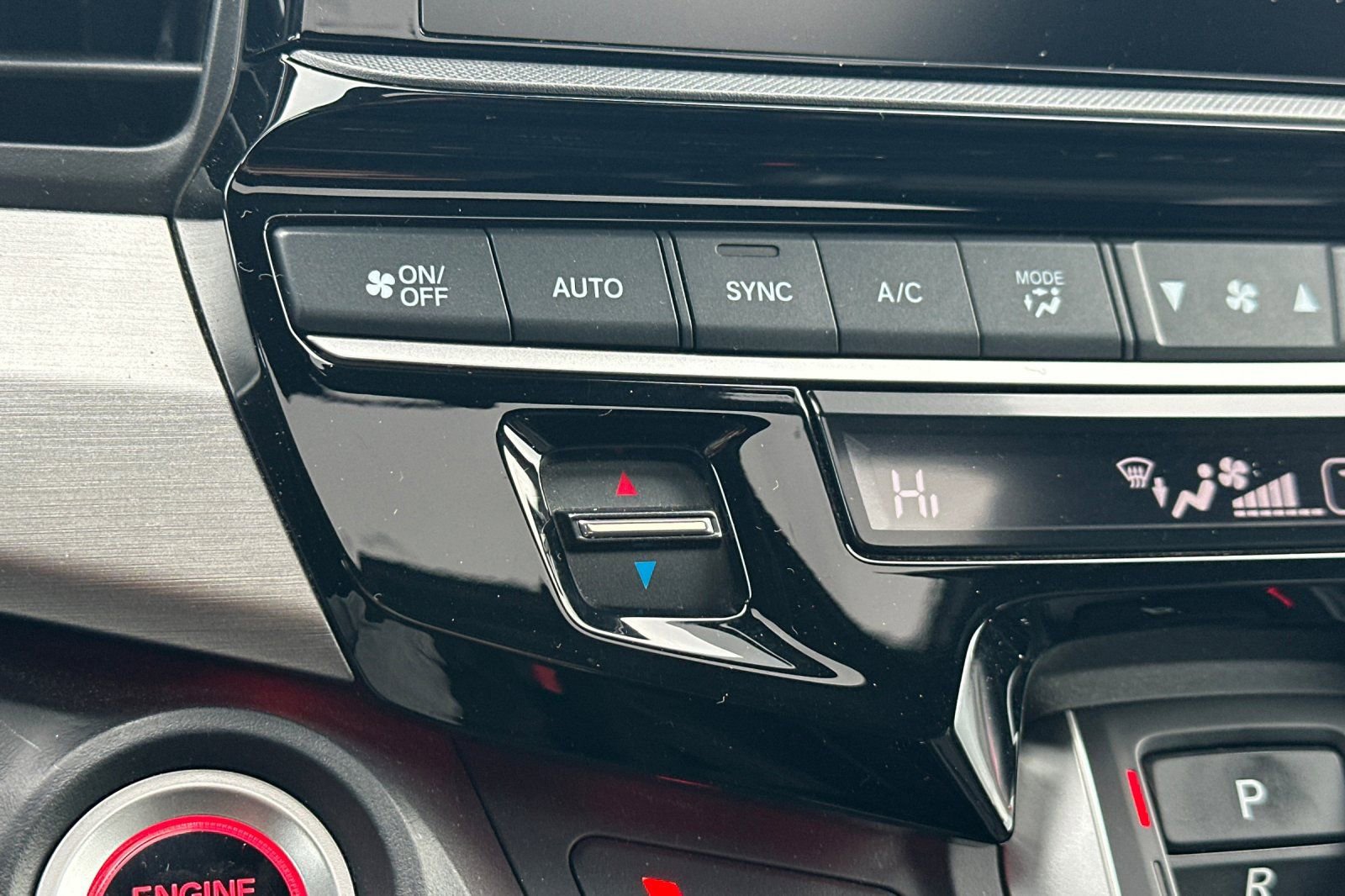 Used 2025 Honda Odyssey Sport-L image 29