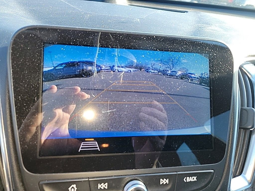 Used 2020 Chevrolet Malibu LT image 32