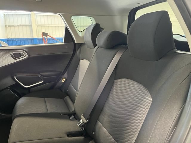 Used 2024 Kia Soul LX w/ Option Group 015 FWD image 19