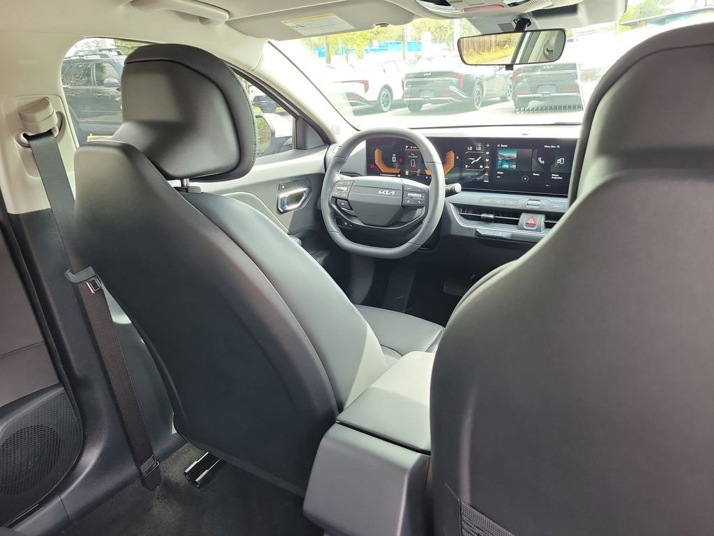 New 2026 Kia K4 EX image 13