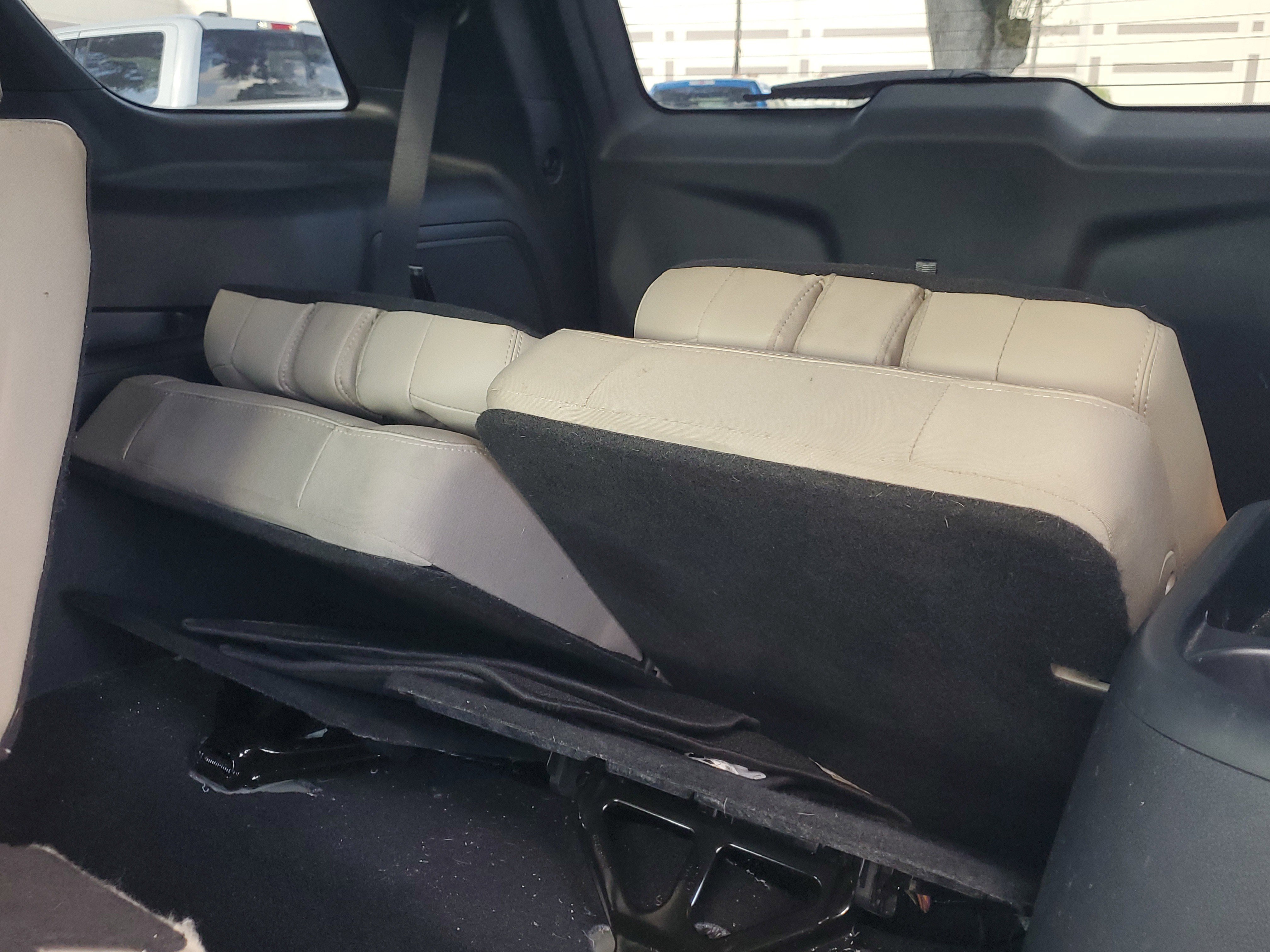 Used 2019 Ford Explorer Limited w/ Class III Trailer Tow Package image 13