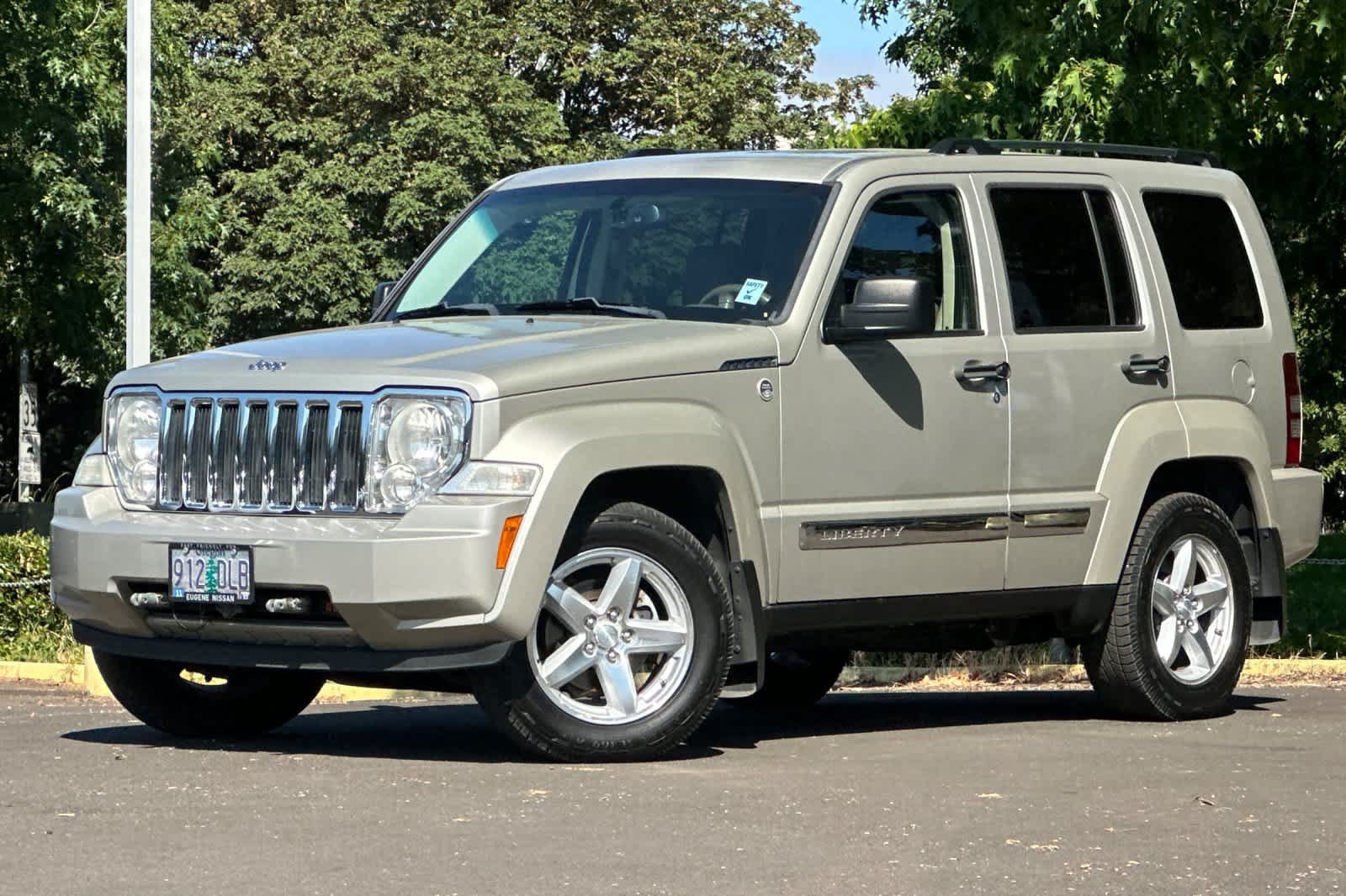 Used 2008 Jeep Liberty Limited w/ Premium Group AWD/4WD image 1