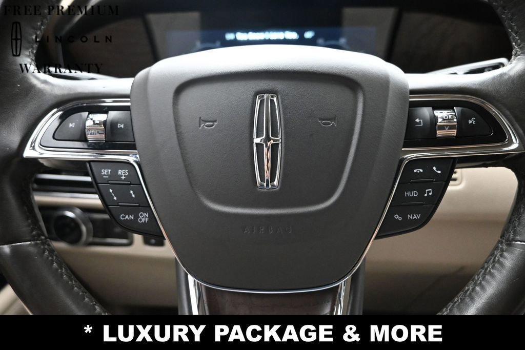 Used 2021 Lincoln Navigator Reserve w/ Luxury Package RWD image 22