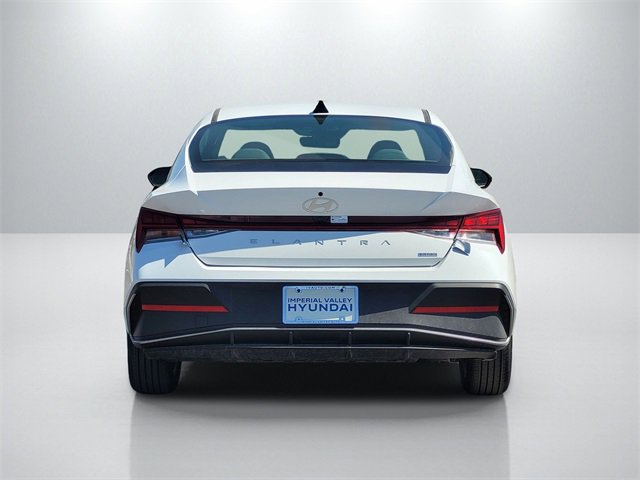 New 2025 Hyundai Elantra Blue image 5
