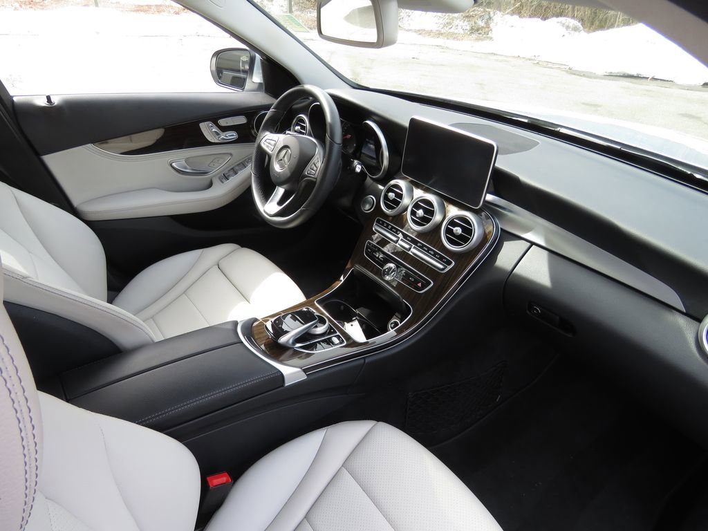 Used 2016 Mercedes-Benz C 300 4MATIC Sedan image 14